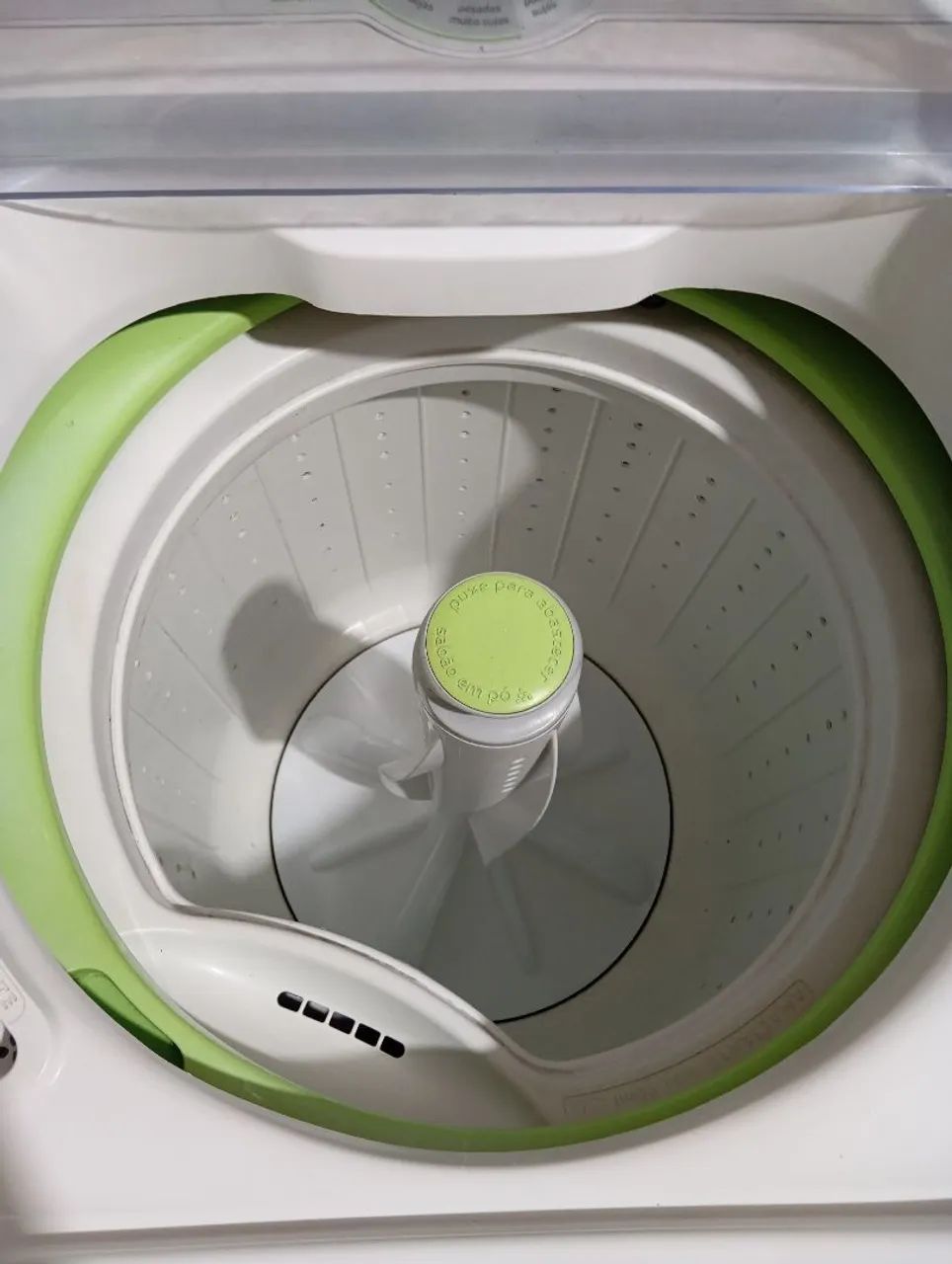MÁQUINA DE LAVAR CÔNSUL 8KG SEMI NOVA ACEITO CARTÃO DOU GARANTIA FAÇO A ENTREGA  - Foto 4