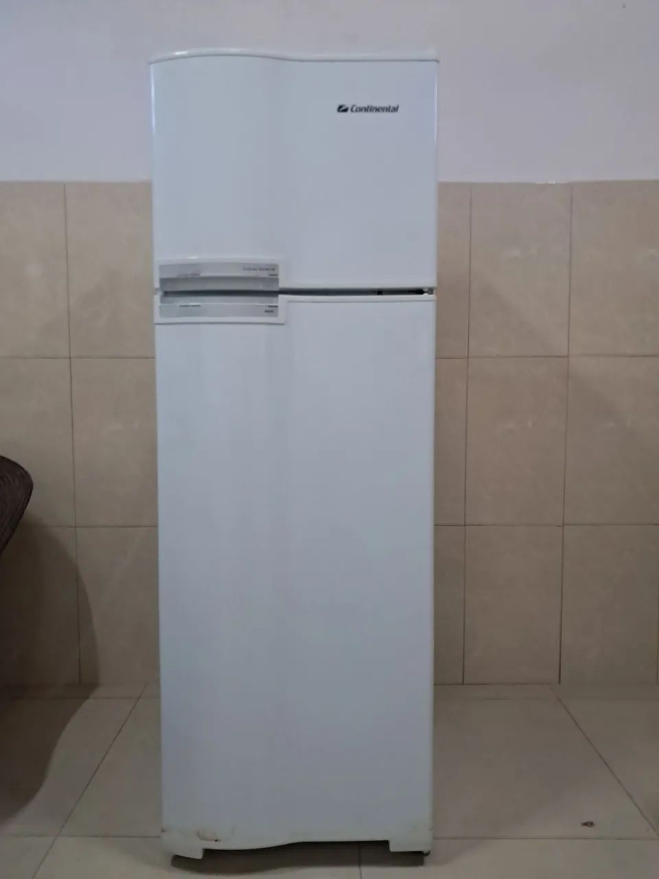 Geladeira continental 