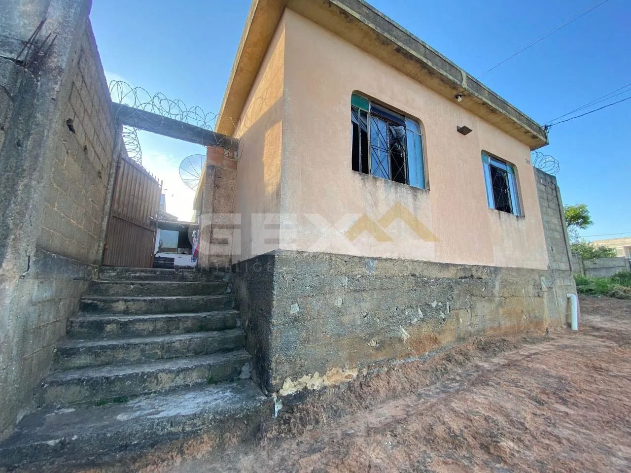 Casa à Venda com 03 Quartos no Bairro Davanuze em Divinópolis MG. - Foto 2