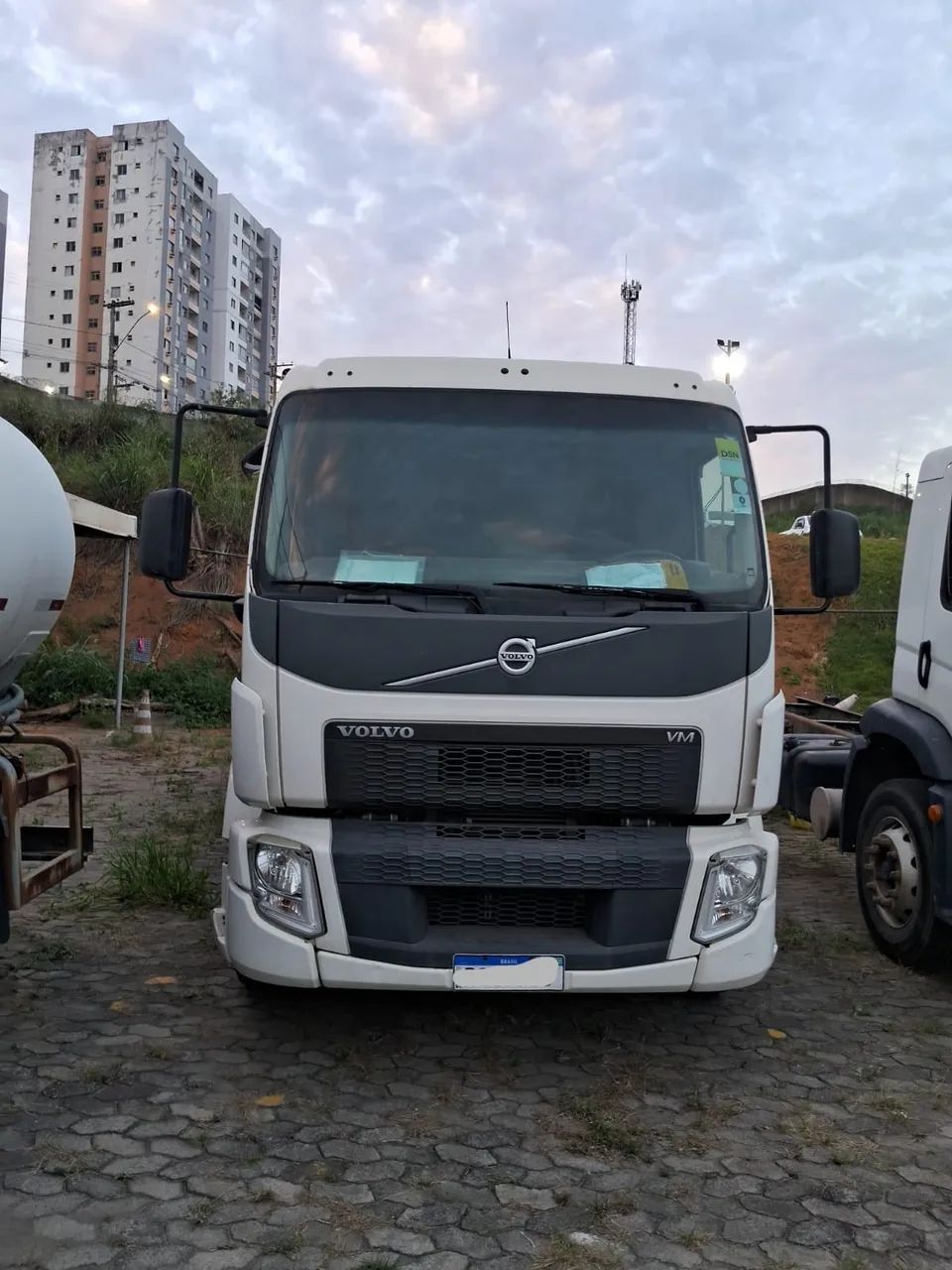 VOLVO VM 220 4x2 2p (diesel) (E5) - Foto 3