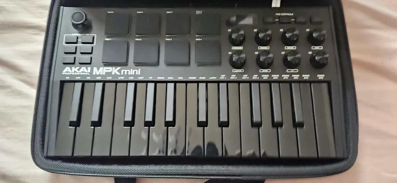 Controlador Midi Akai - Foto 3