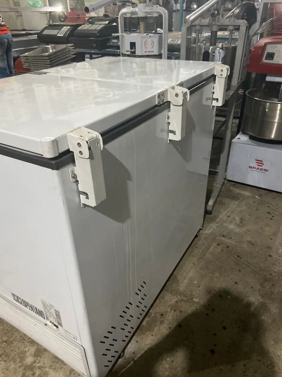 Freezer de 350 litros da Esmaltec  - Foto 2