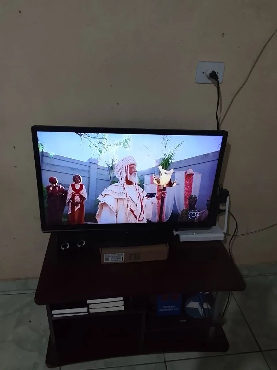 Tv 32