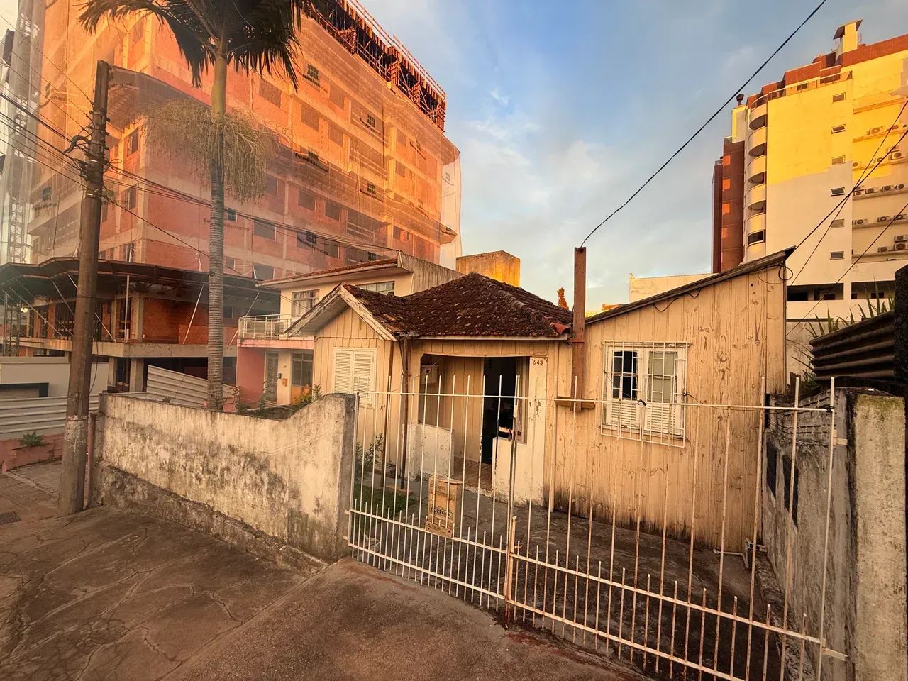 4 terrenos com 1300 mts2 no coração do Estreito , Canto - Florianópolis - SC - Foto 4