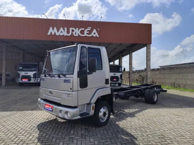 Ford Cargo 815 E Ano 2011 - Único dono