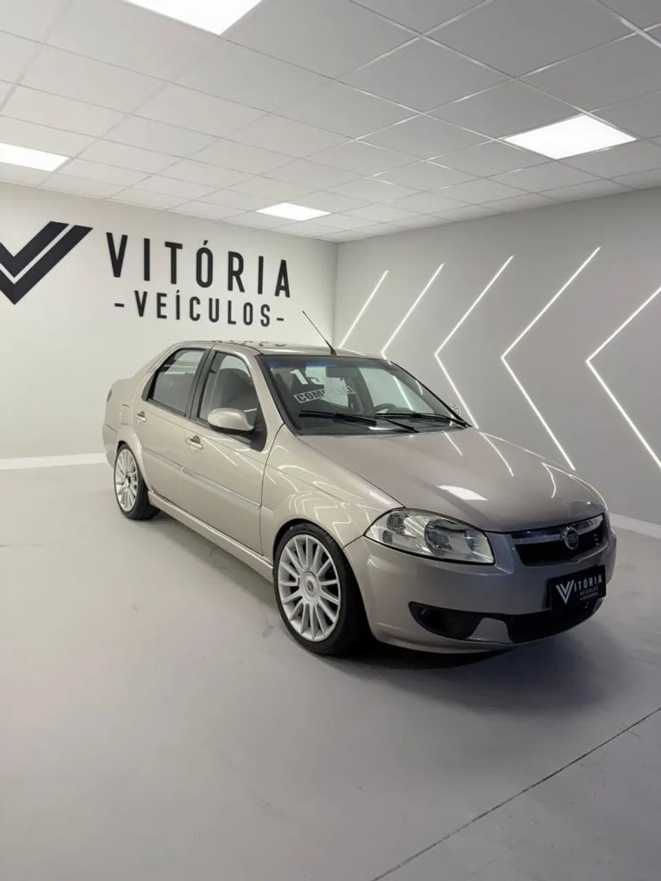 Fiat Siena EL 1.0 MPI Fire Flex 8V 4P 2013 - Foto 2