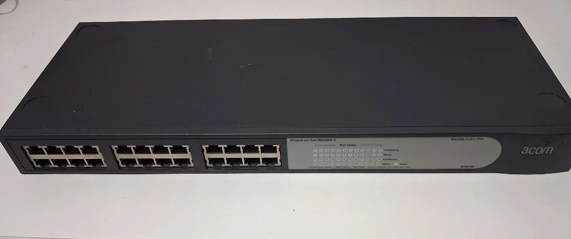 Switch 3com Baseline 2024 24 Portas 10/100 3C16471B