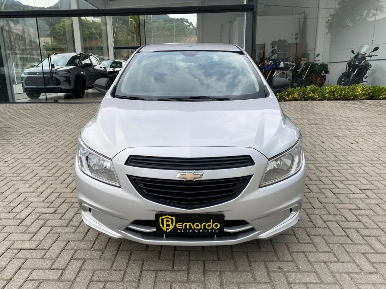 Chevrolet Onix JOY Hatch 1.0 8V Flex Mec. 4P 2017 - Foto 2