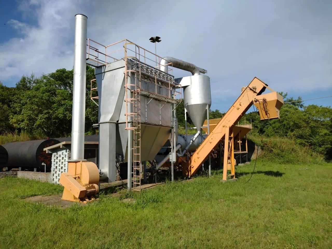 Usina de Asfalto Ciber ano 1997 leiam anúncio 