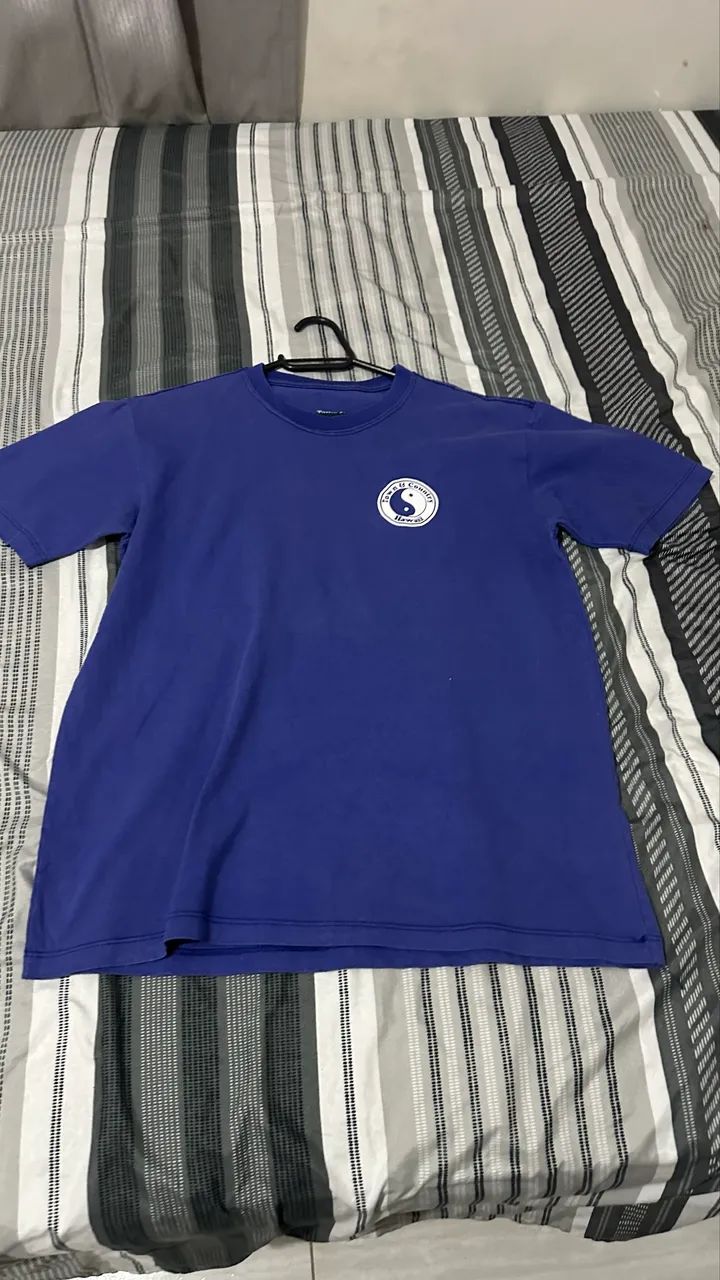 Lote de roupas masculinas Chronic, Lacoste, Quiksilver e Town & Country - Foto 4
