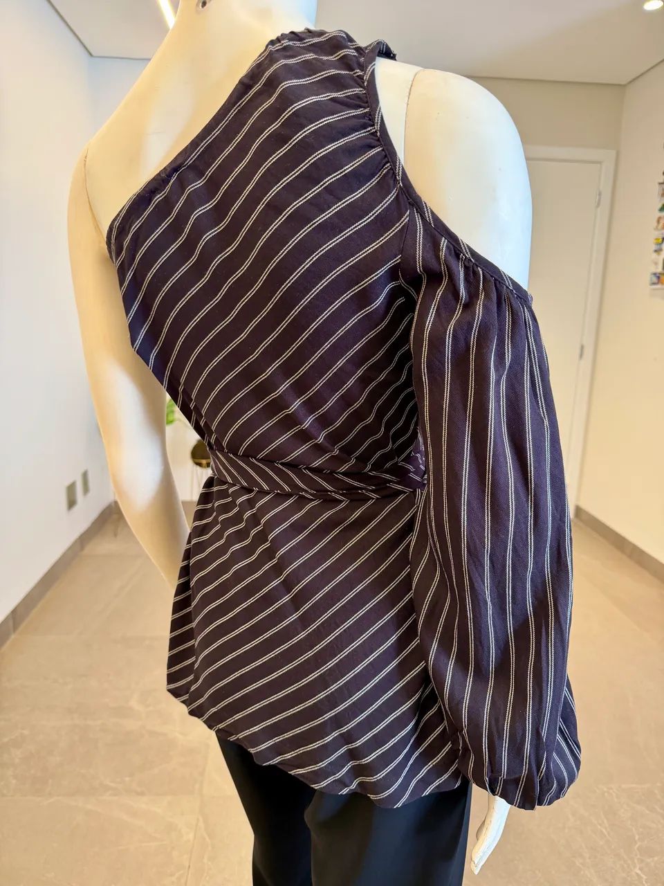 Blusa risca de giz LE LIS BLANC - Foto 4