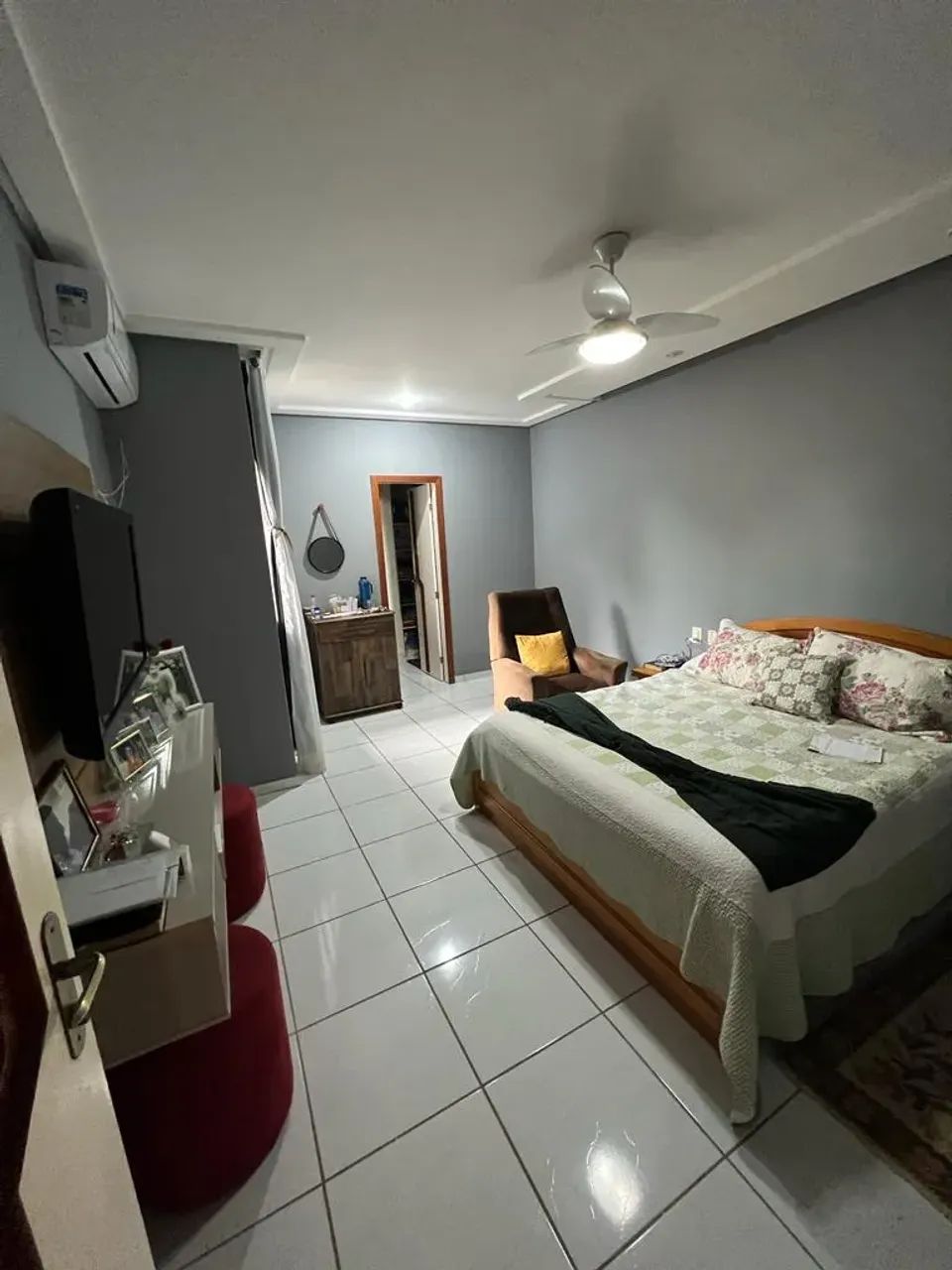 6 qts 3 sts , 300m2 de edificação AC/ financiamento - Foto 3