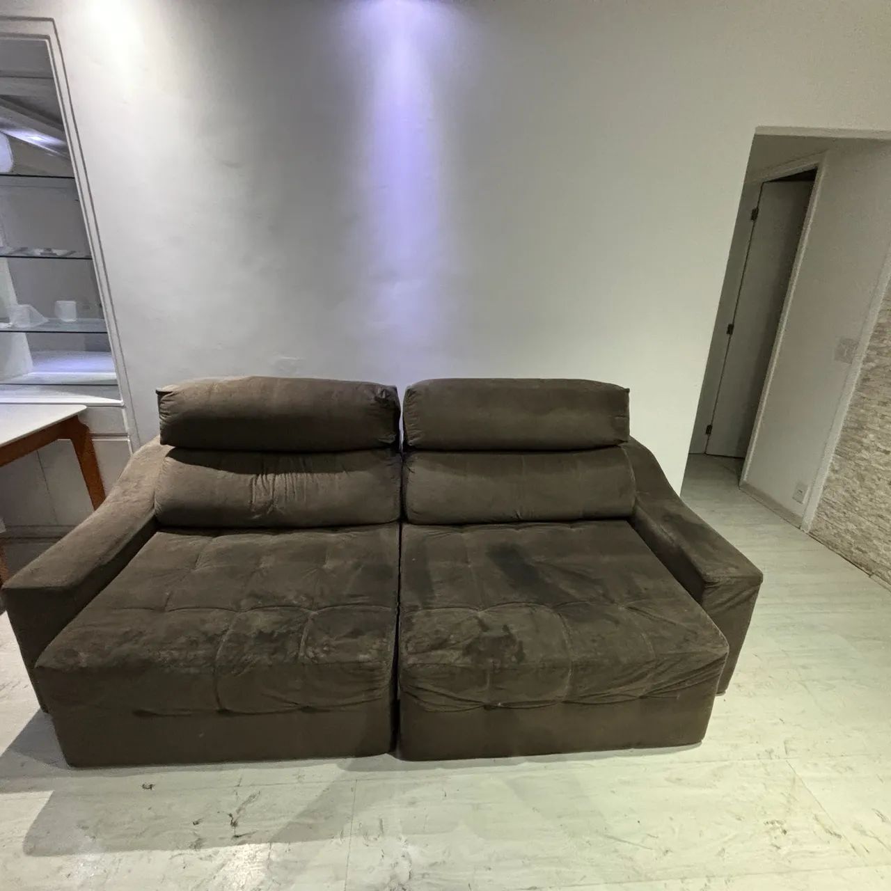 Vendo lindo sofá 4 lugares!  - Foto 2
