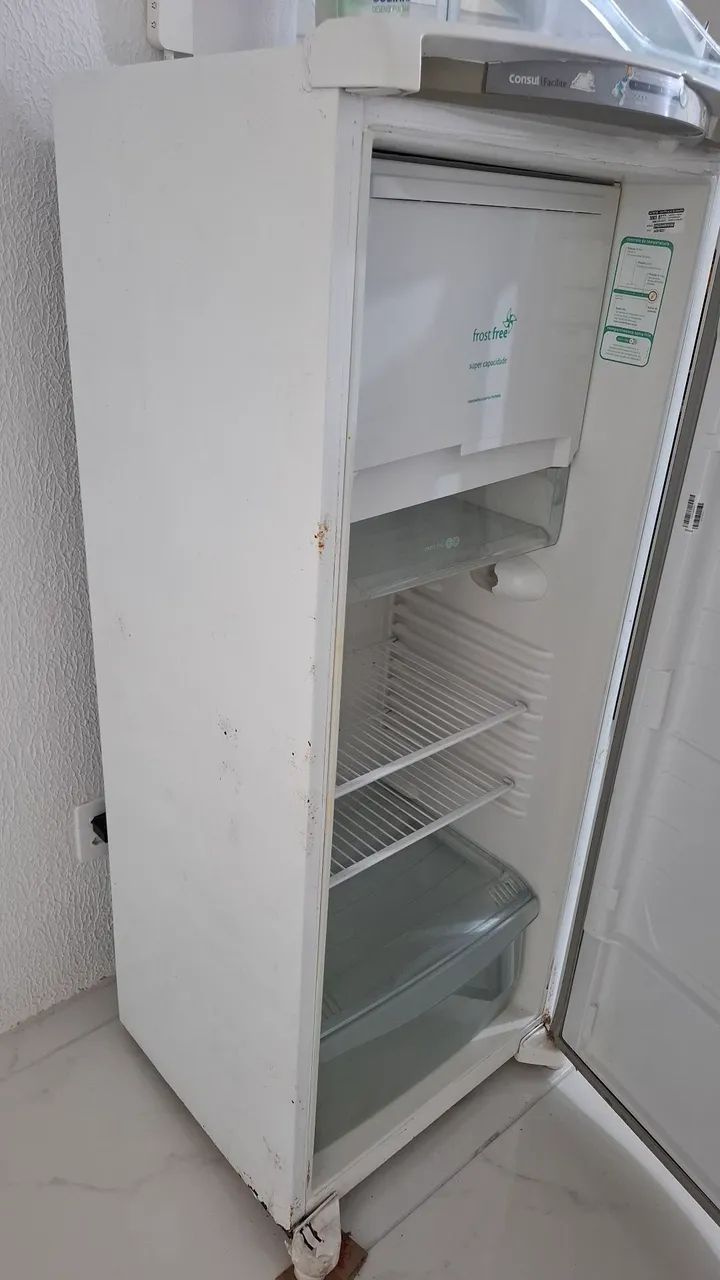 Geladeira Consul 220v - Foto 3
