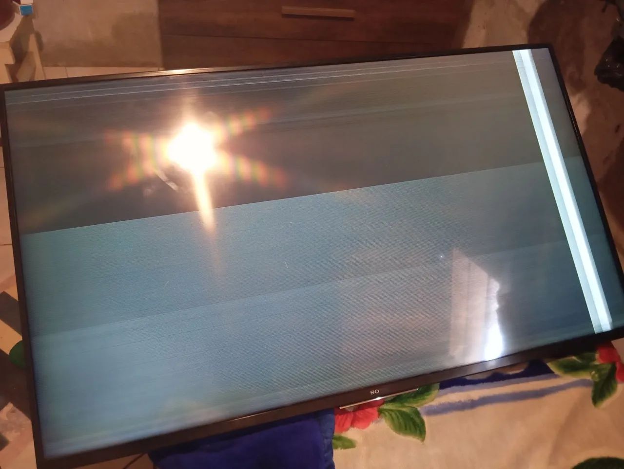 Tv com defeito para reparo 