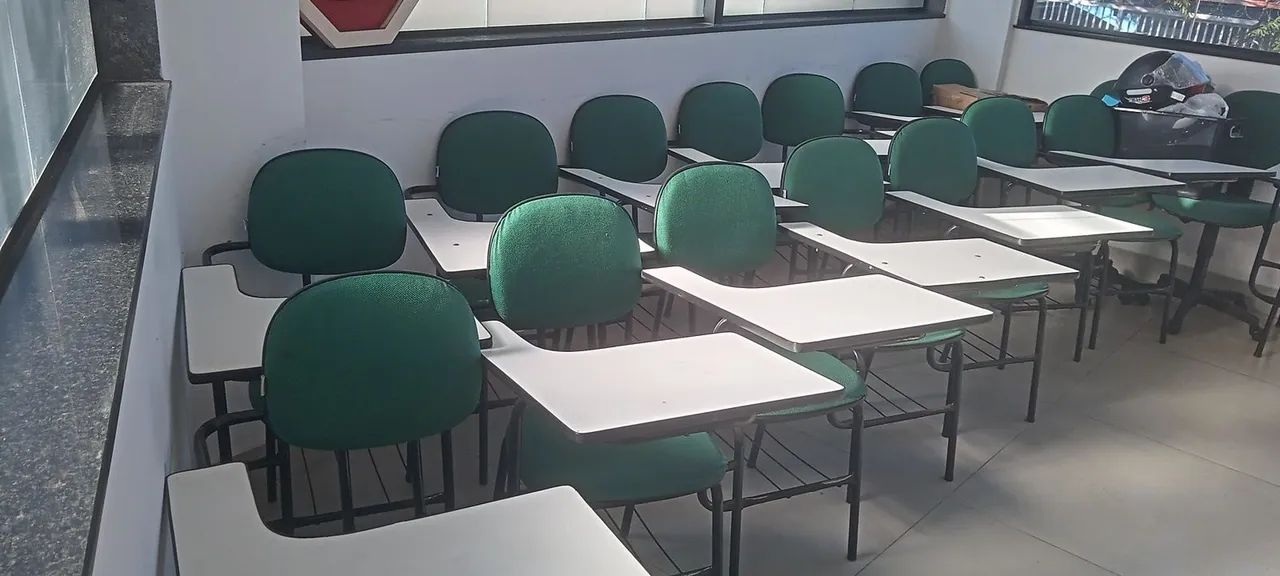 Carteira escolar (assento e mesa conjugada) - Foto 3