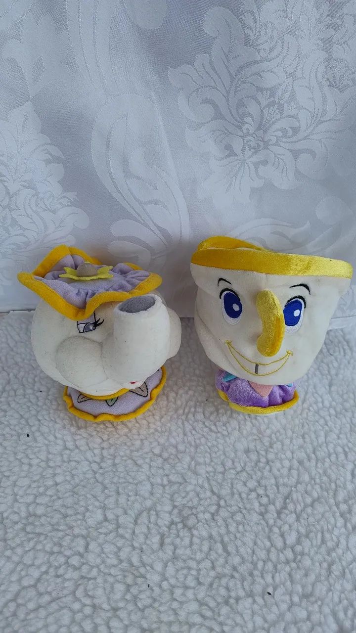 Pelúcia da bela e a fera bule e a xicara