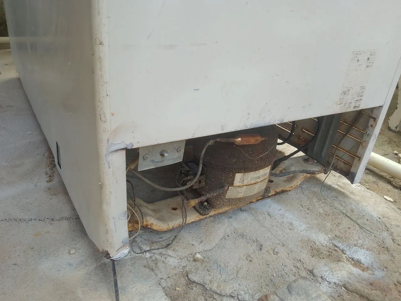 Vende se freezer funcionando perfeitamente usada - Foto 2