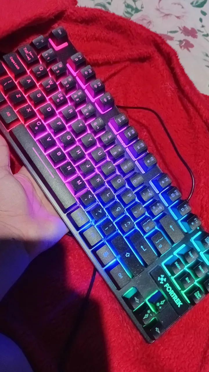 Teclado 80% e MousePad