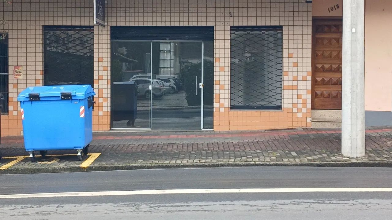 Vendo sala comercial no centro de Blumenau  - Foto 4