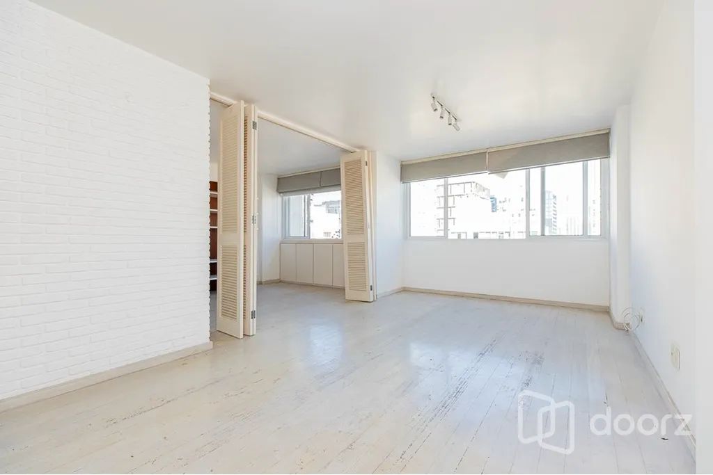 Imóvel na Manuel Guedes com 2 dormitórios e 134m²