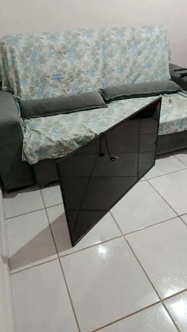 Smart tv Samsung 49 polegadas com tela quebrada  - Foto 2