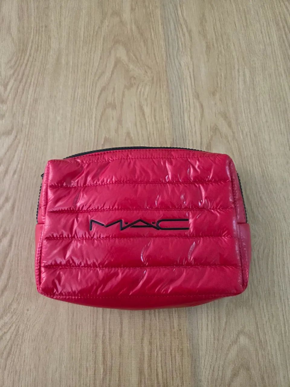 necessaire mac puffer vermelha