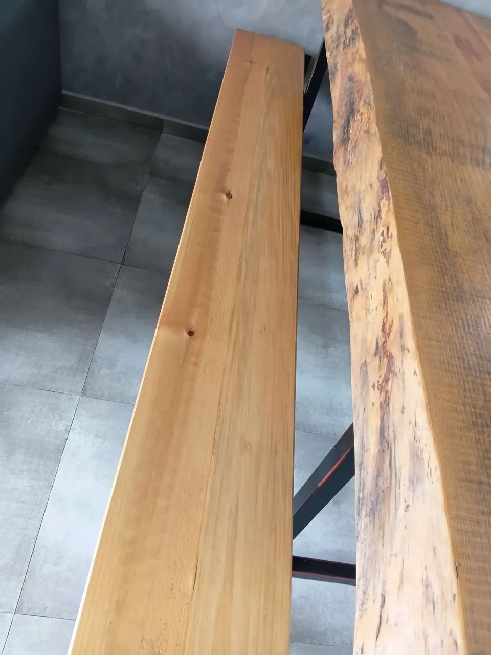 Vende-se jogo de mesa com2 bancos. - Foto 3