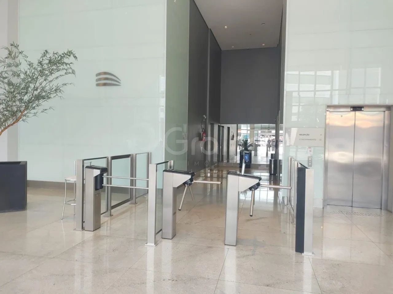 Sala comercial de 46m² no Saco Grande - Foto 5