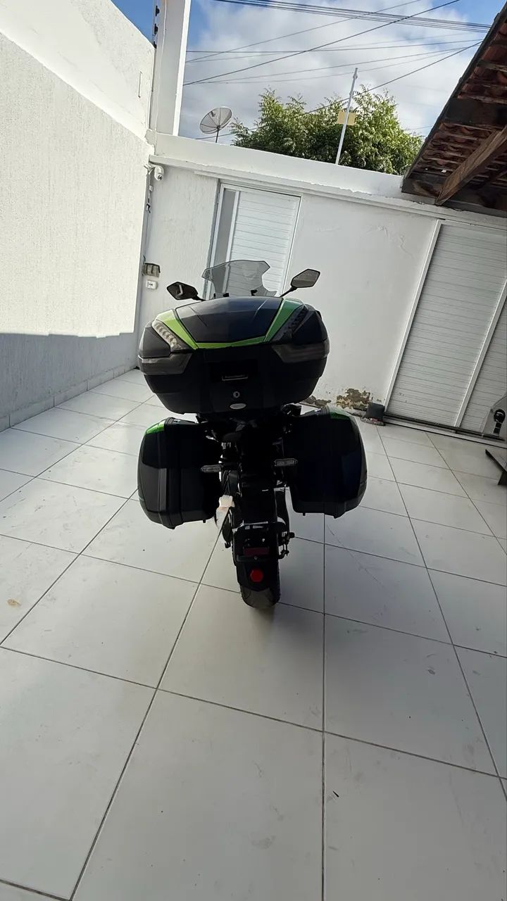 Versys 650 tourer bem conservada - Foto 3