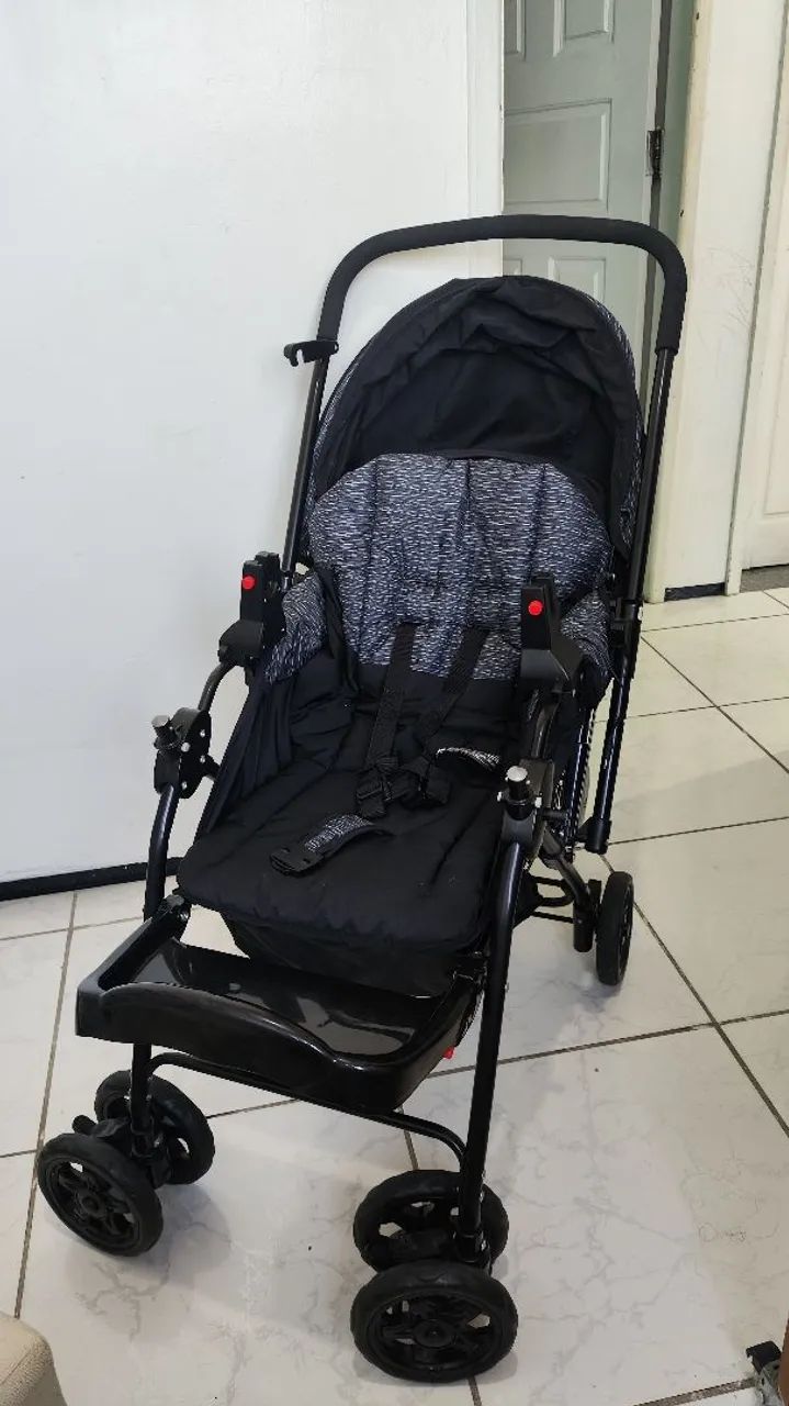 Carrinho de bebê Cosco Travel System Reverse + bebê conforto  - Foto 4