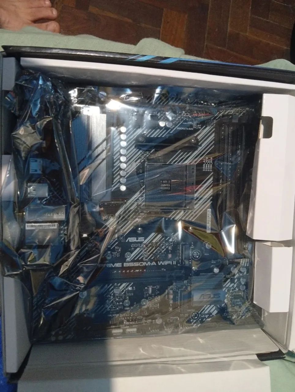 Placa mãe B550M-A wi-fi 2 nova, nunca usado! - Foto 3