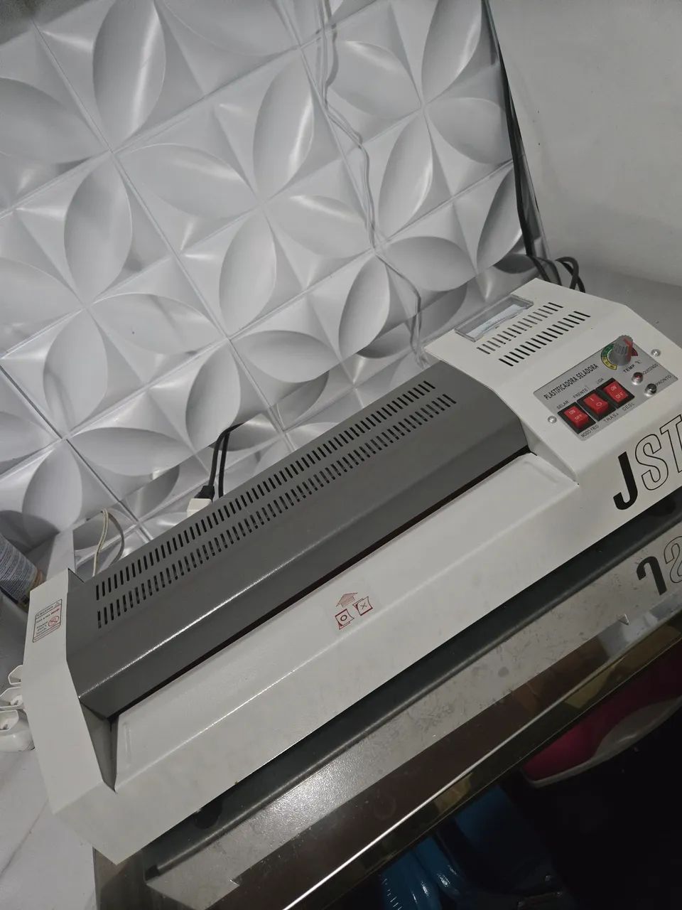 Laminadora Plastificadora JST