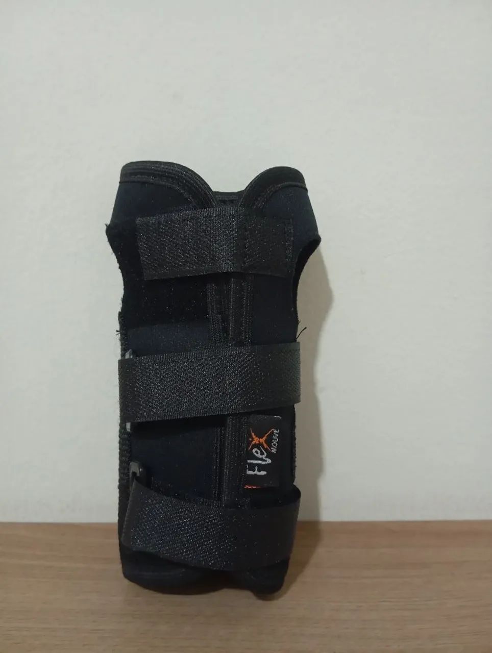 Munhequeira com Tala Ortopédica P
