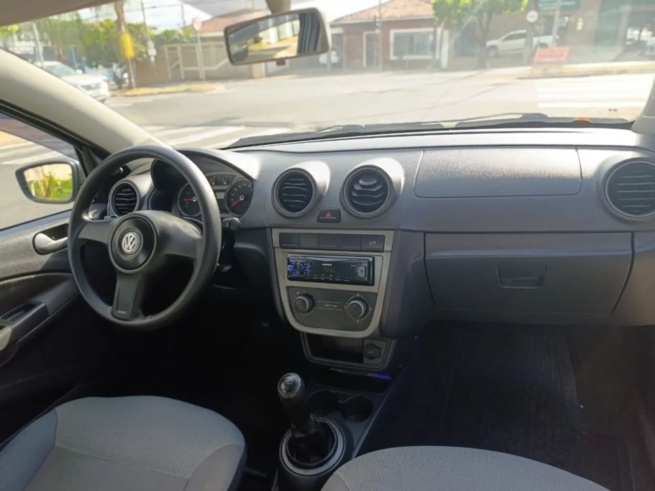 Volkswagen Voyage 1.0/1.0 City Mi Total Flex 8V 4p, foto 5 de 11
