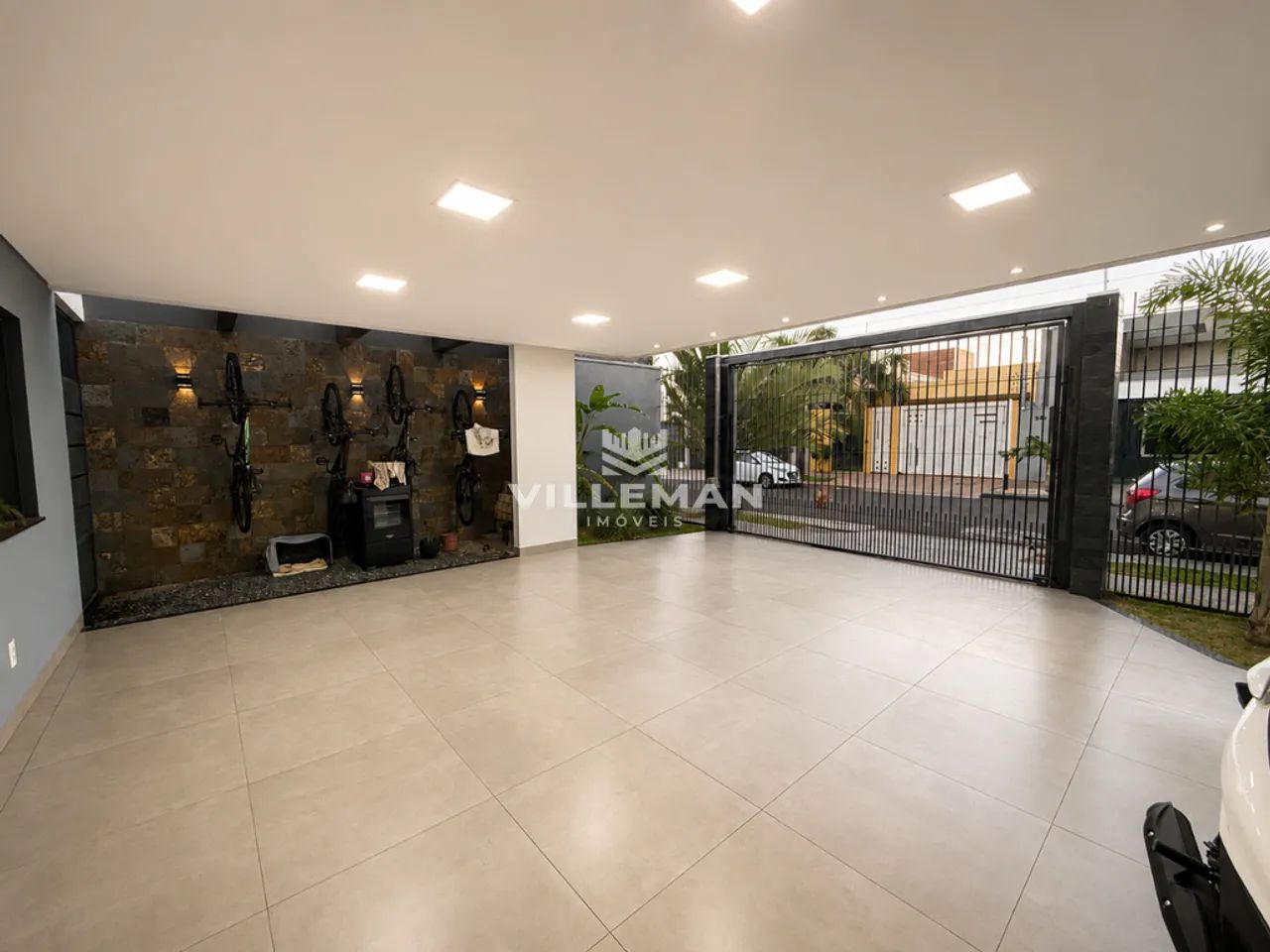 Casa à venda em Maringá, Jardim Munique, com 3 quartos, com 184 m² - Foto 3