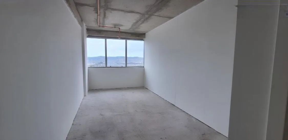 Sala comercial e frente ao Norte Shopping