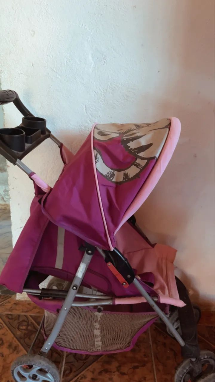Vende se carrinho de bebê 