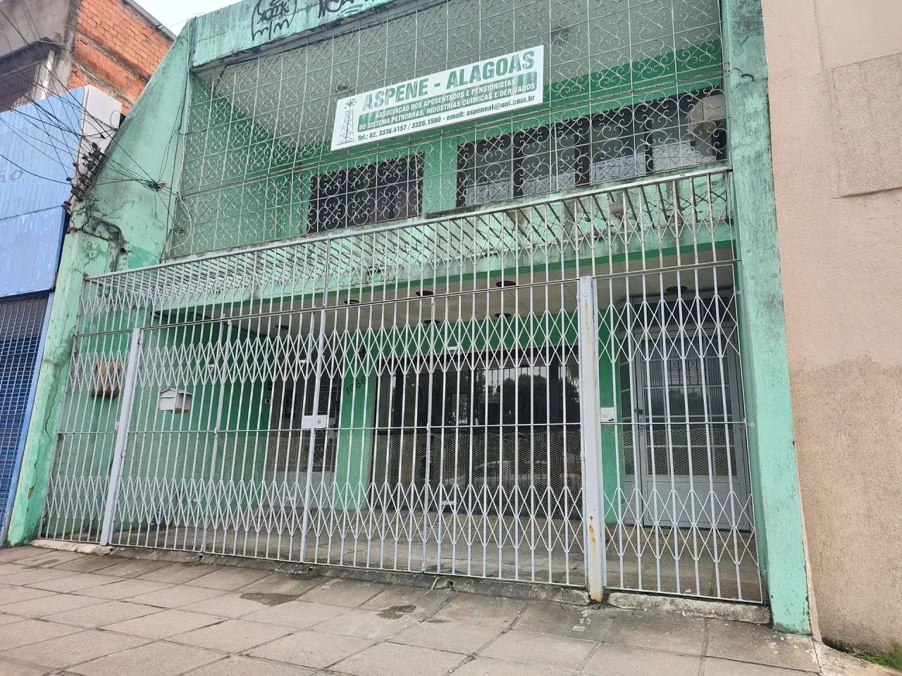 Vendo Excelente ponto comercial com várias salas e auditório - poço - Maceió
