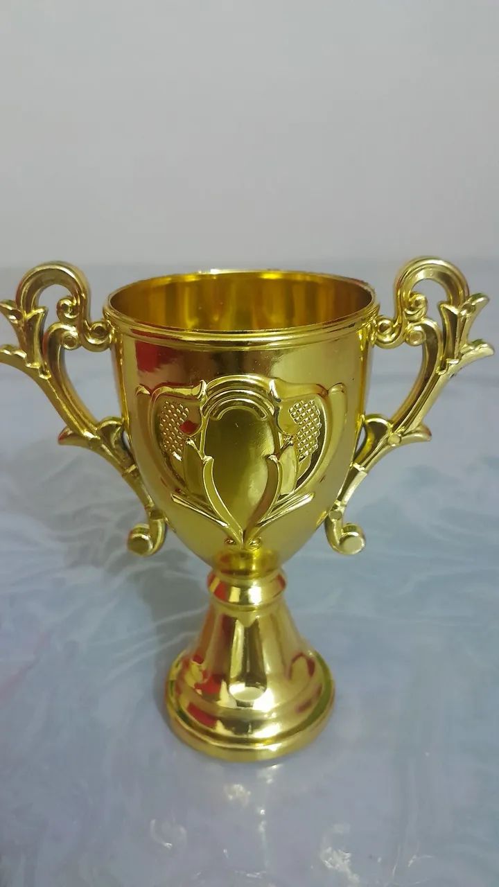 Troféu Taça  Dourada 10cm