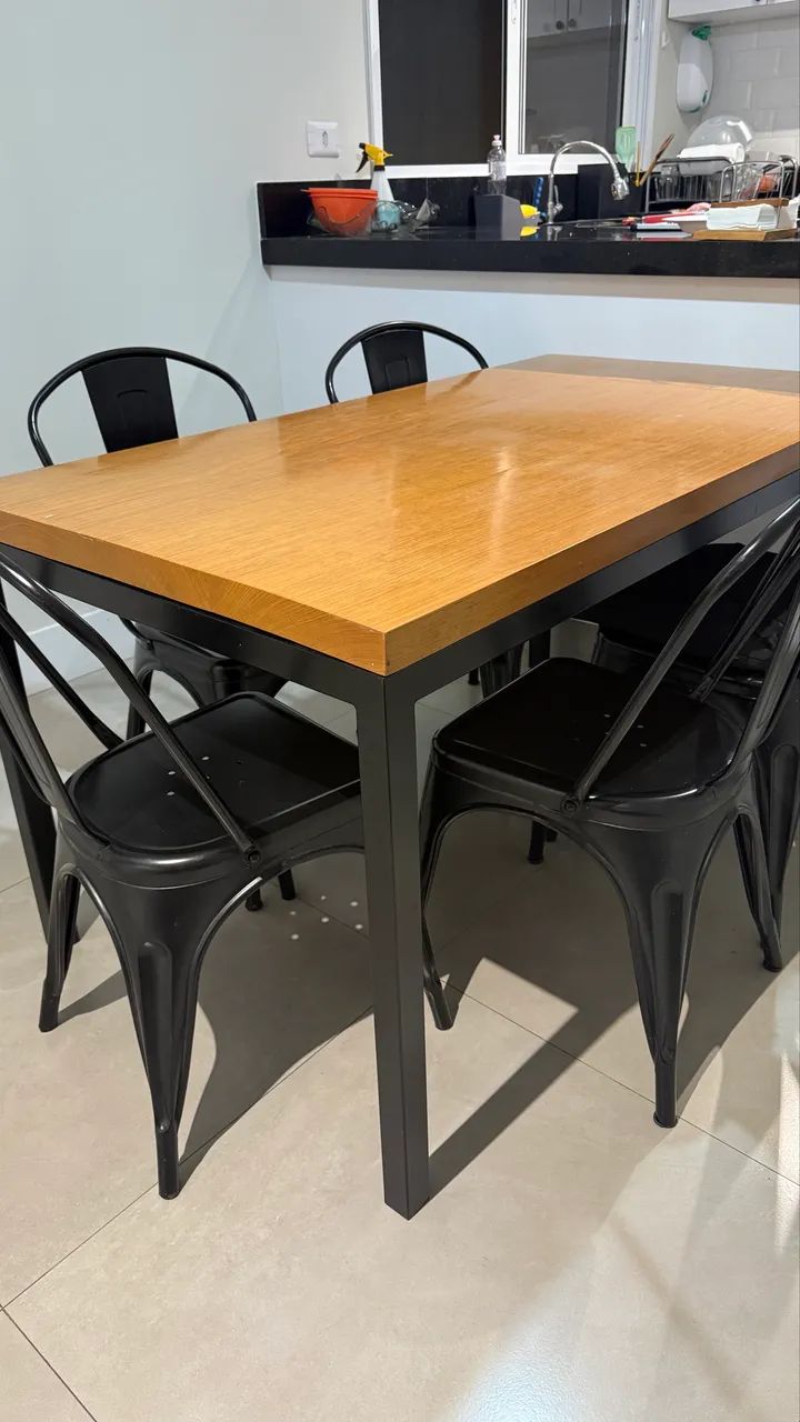 Mesa de jantar + cadeiras
