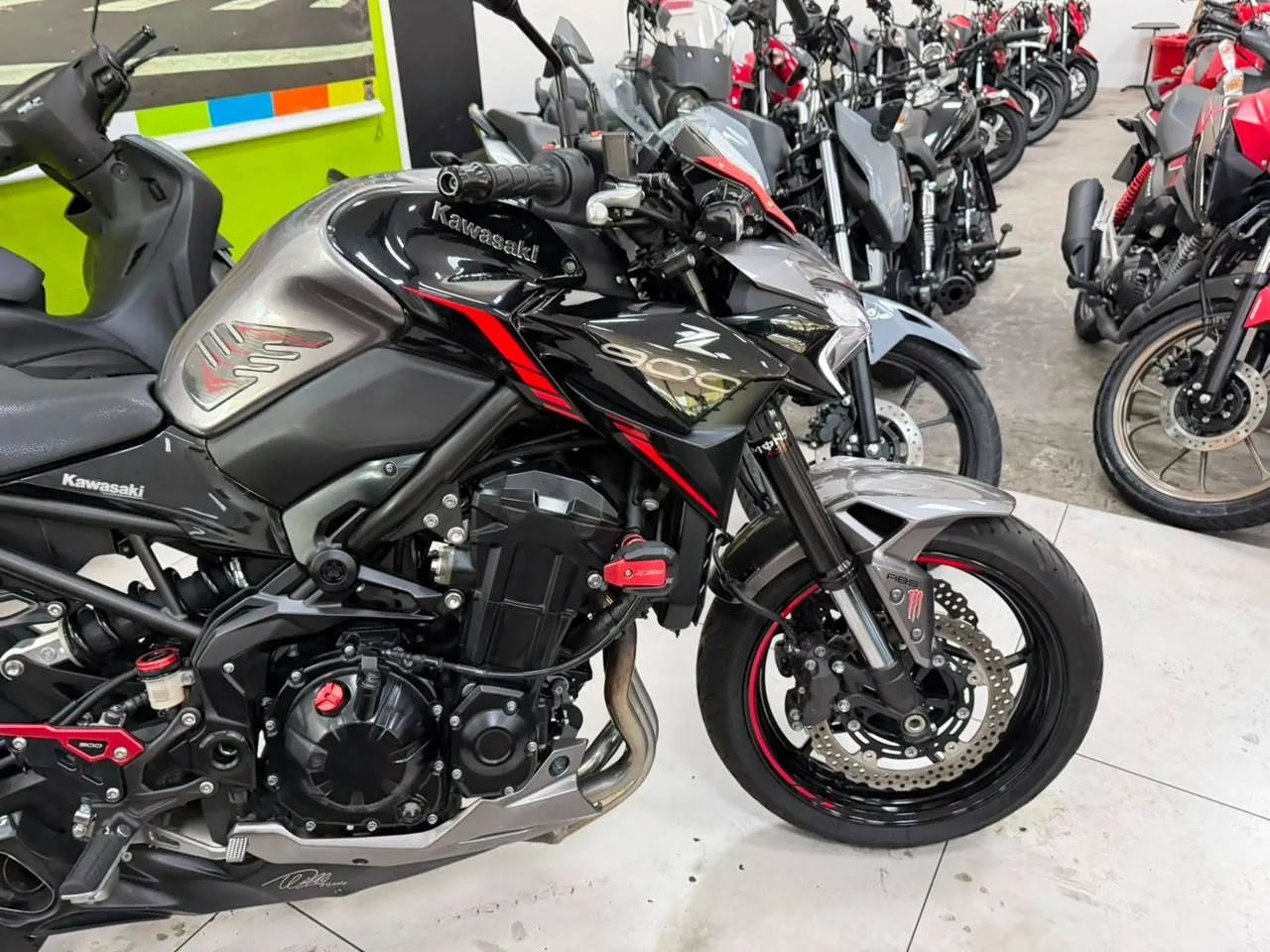 KAWASAKI Z900 - Foto 3