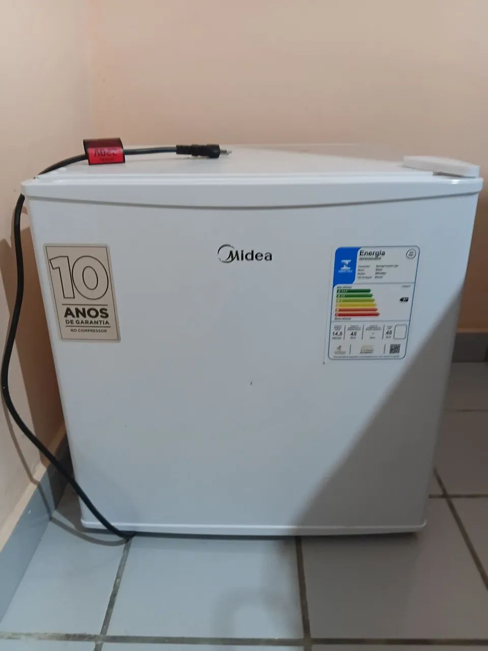 Frigobar Midea Pouco Usado