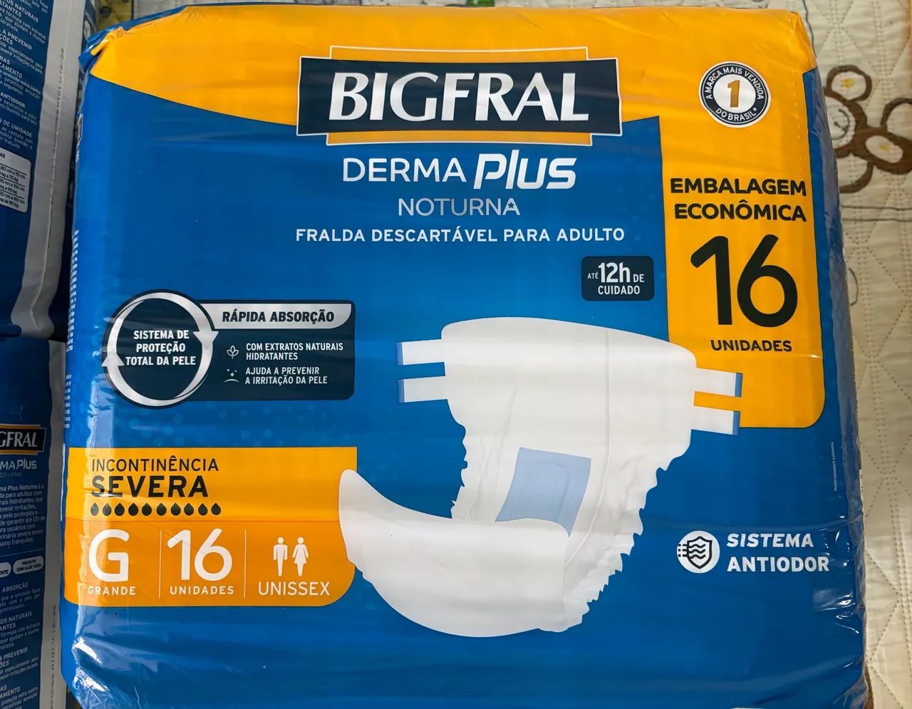Fralda geriátrica noturna - 3 pacotes G - 16 unidades  - Foto 3