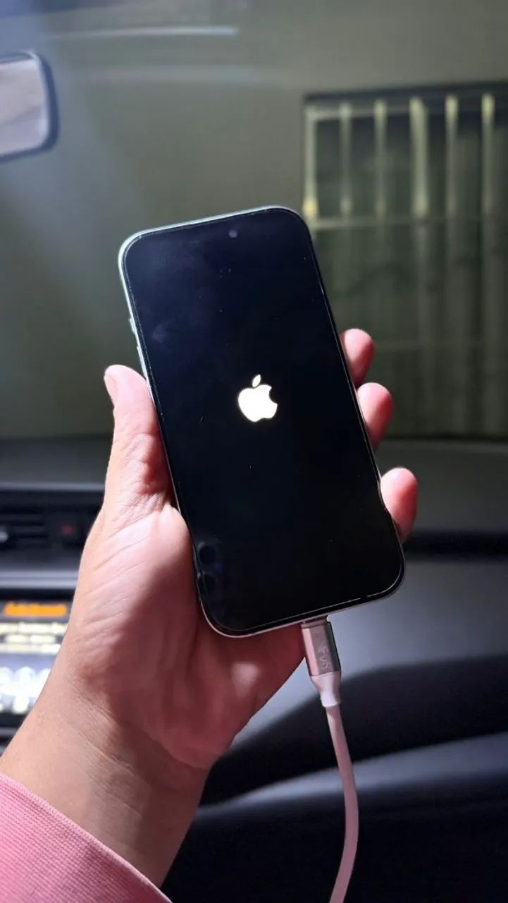 iPhone 15 peças 