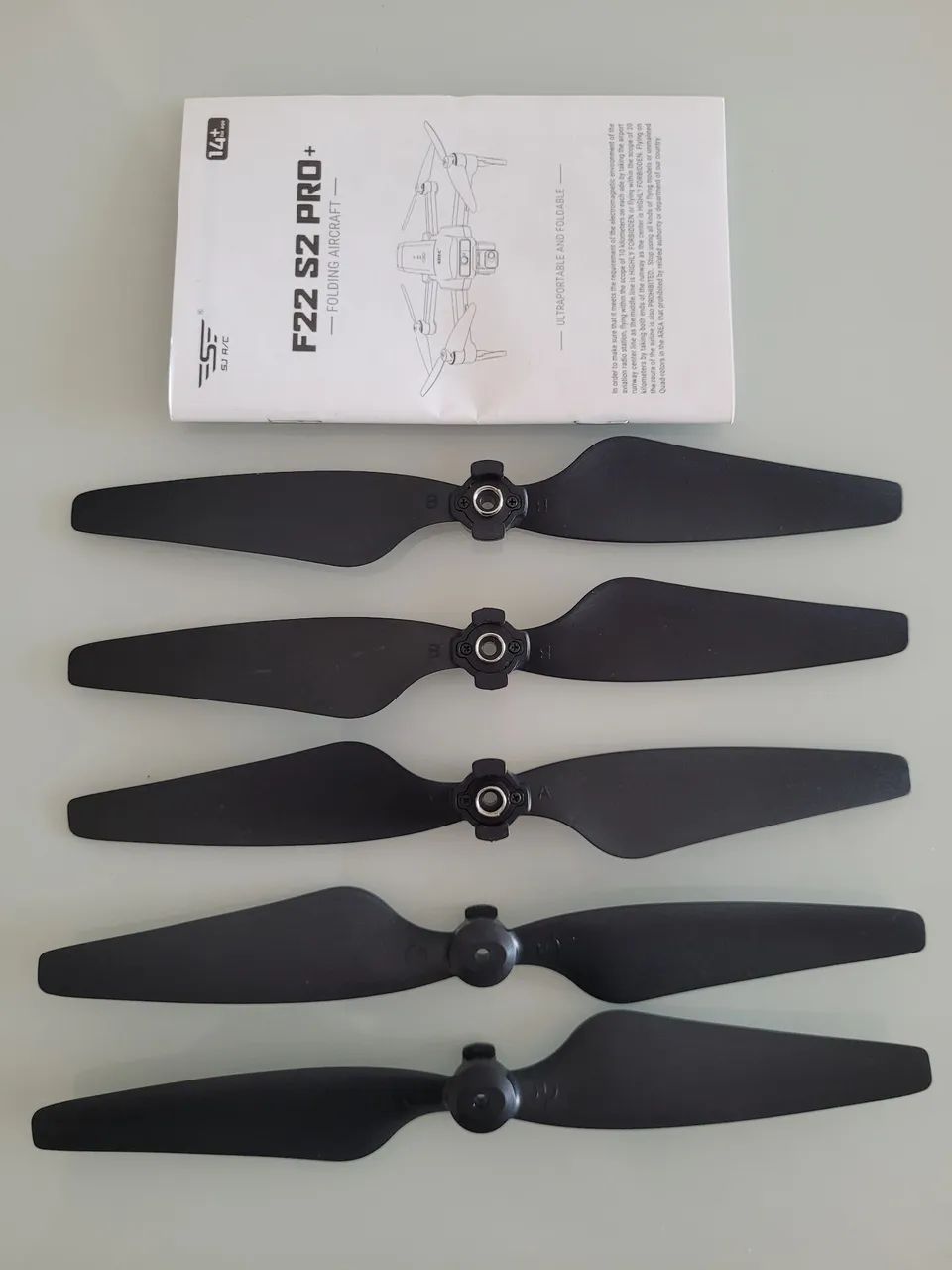 Hélices para Drone FJRC F22s -.Novas!!