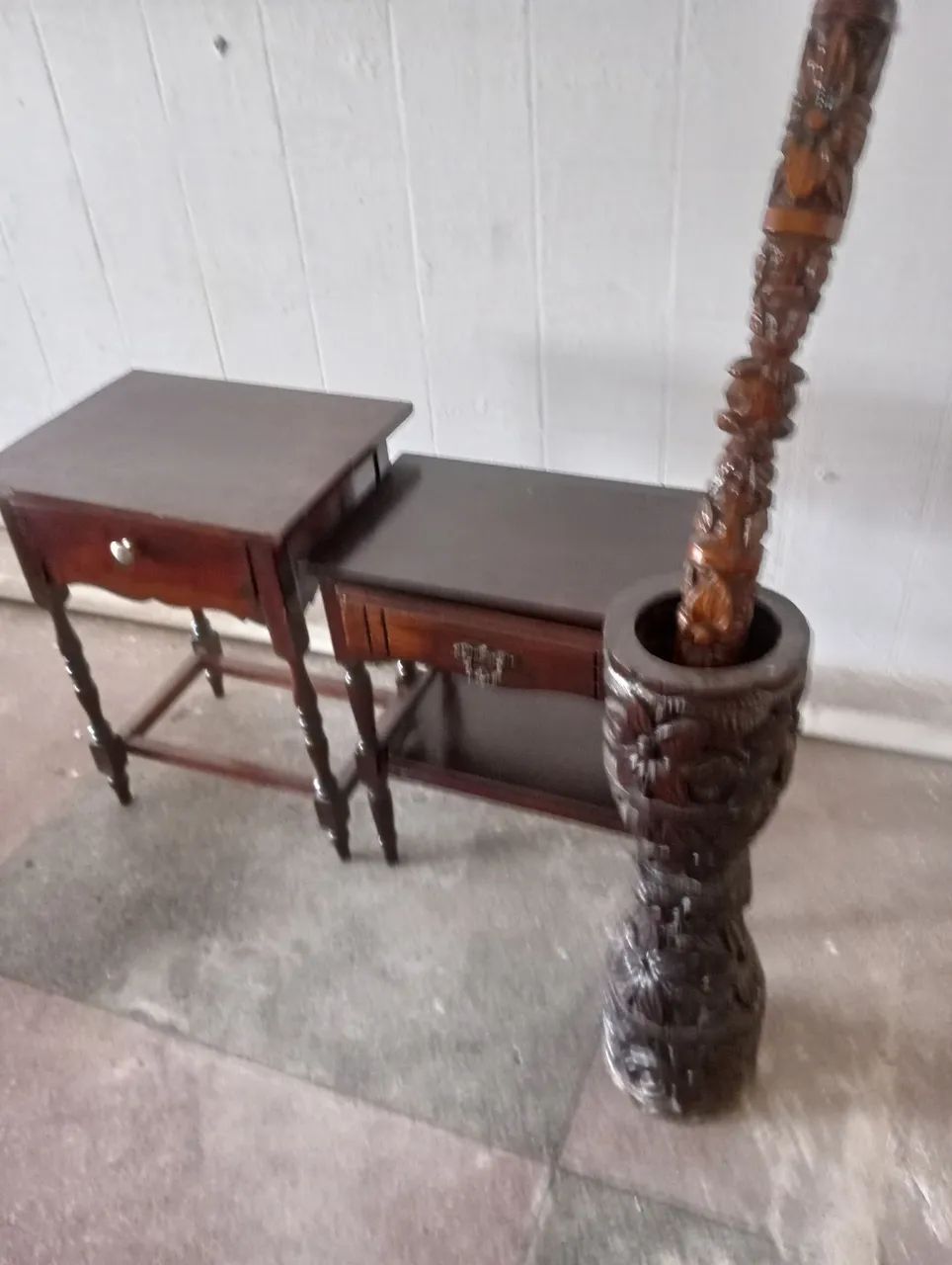 Criado mudo antigo 