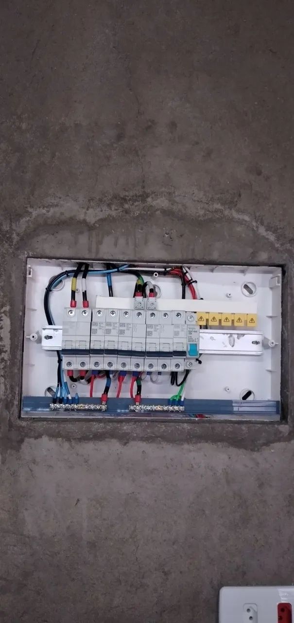 ELETRICISTA  24 HORAS.