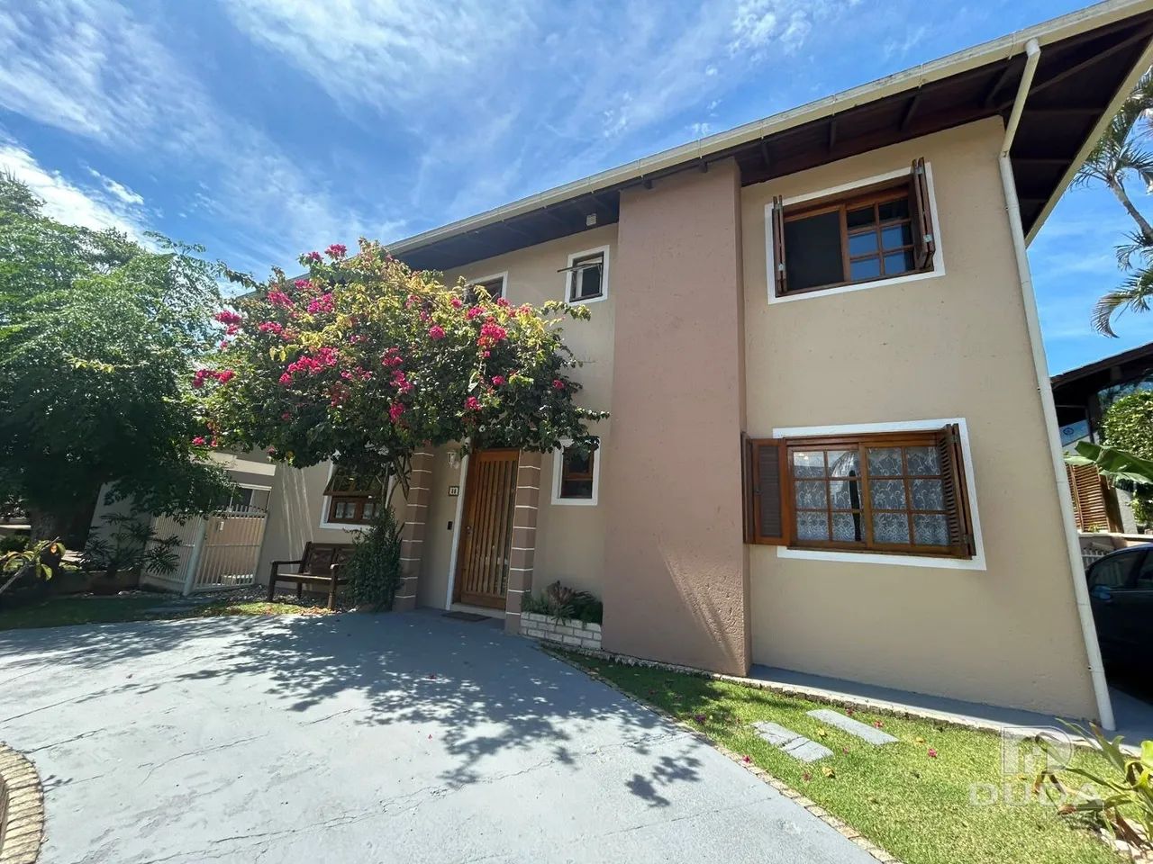 Casa em Condomínio no Sambaqui, Florianópolis!!