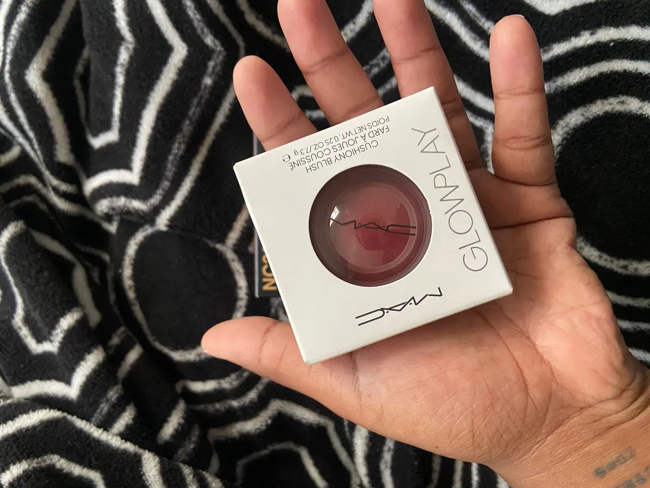 Corretivo e blush MAC